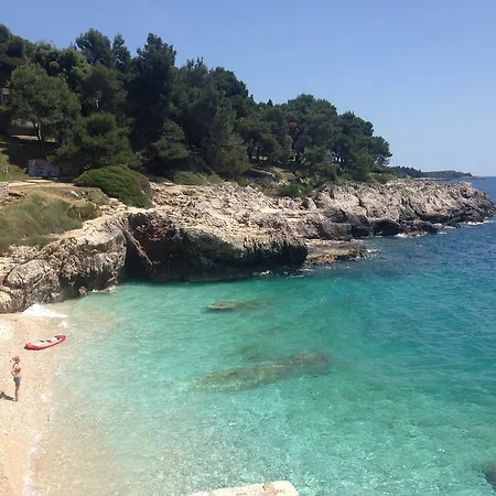 Daire Blue Gortanova Bay